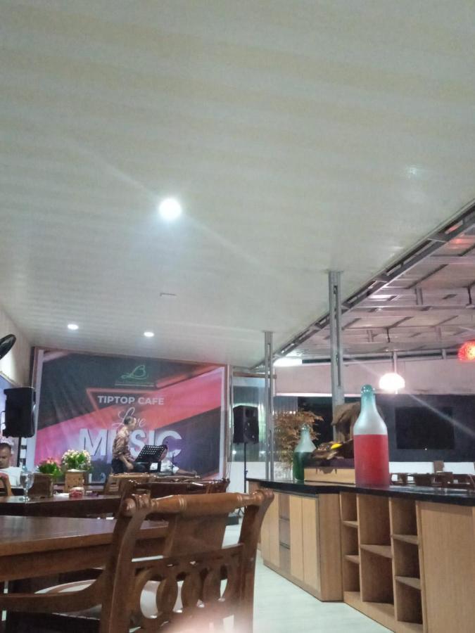 Grand Buana Lestari Hotel Padang  Exteriör bild